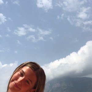 Meet your Posher, Helen rose